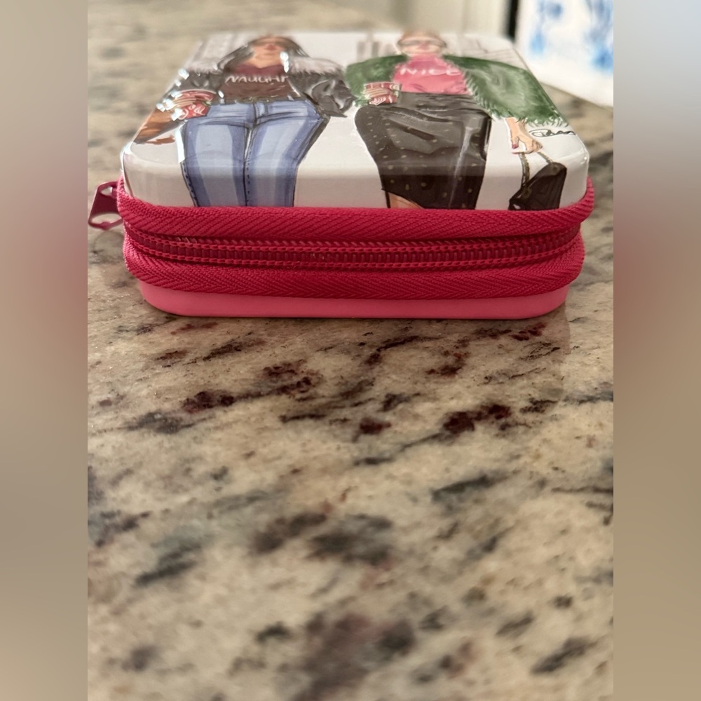 Travel case - Picture 4 of 5